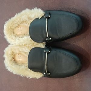Black faux fur lined mules